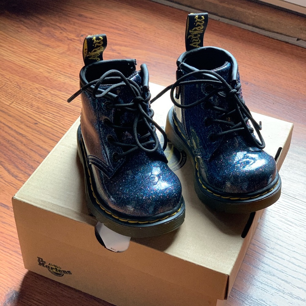 Dr. Martens Infant 1460 Glitter Lace Up Boots